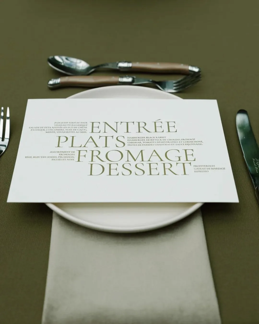 The stage-one menu with large stacked course names and small notes beside them